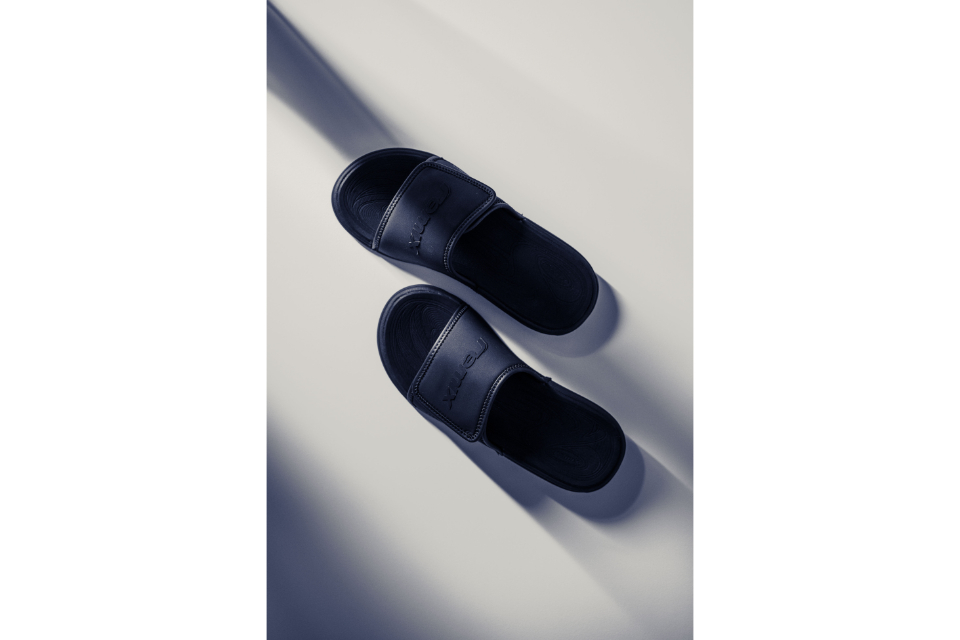 REMIX 24 SS Zanway B-Wings 2 Slides (4)