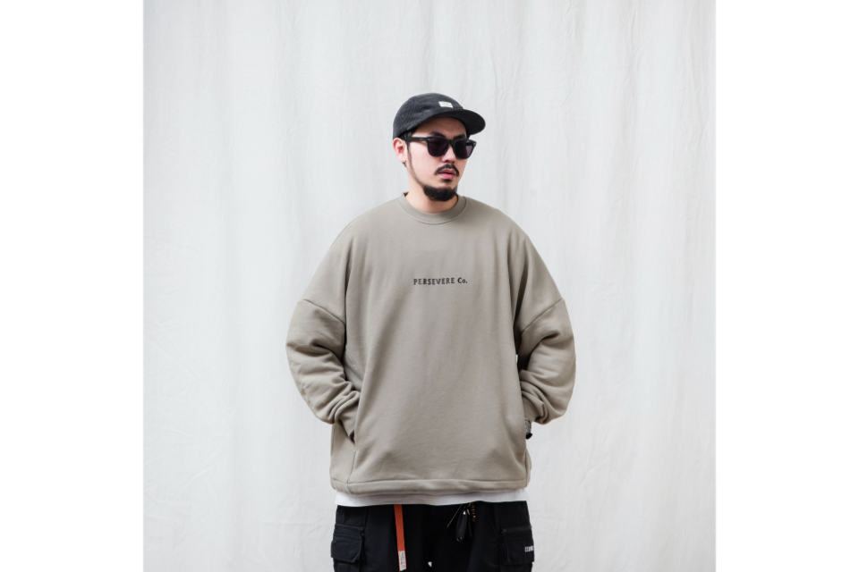 PERSEVERE 24 AW Brand Logo Classic Washed Sweatshirt (9)