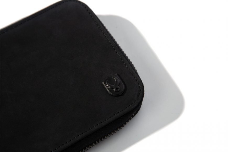 REMIX 24 AW Shield Logo Zipped Wallet (4)