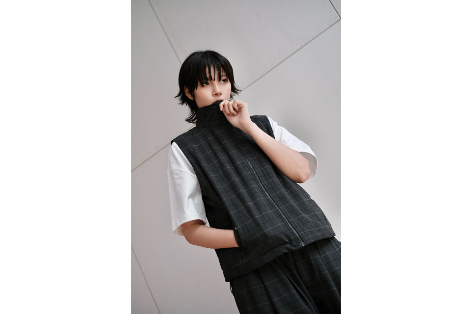 NURARI 25 SS 25+ Civ. Affluent Vest (8)