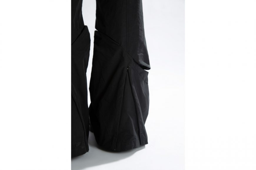 R Cross Zipper Pants (3)