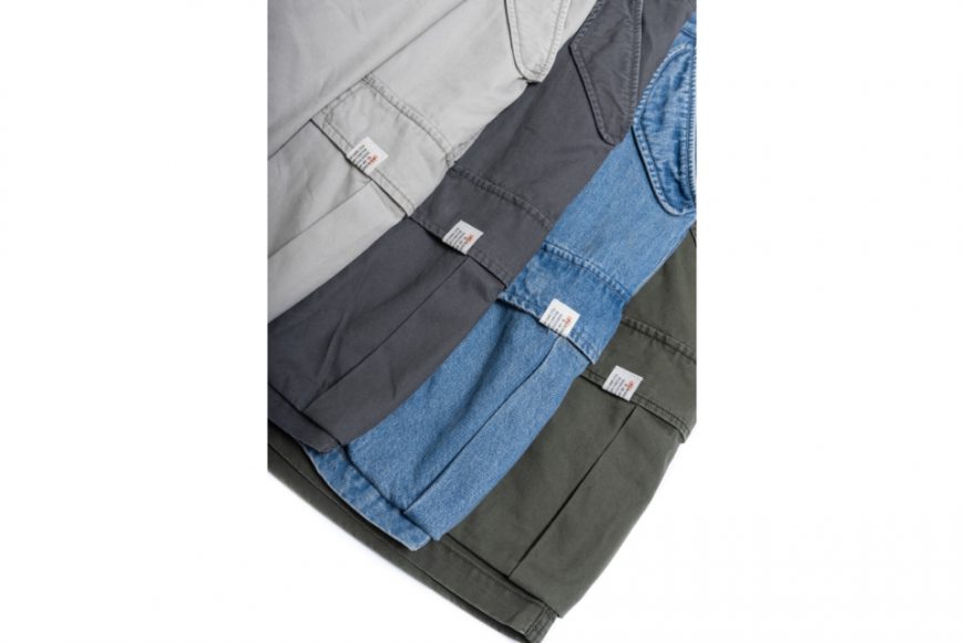 Washed Double-Pleated Cargo Shorts (20)