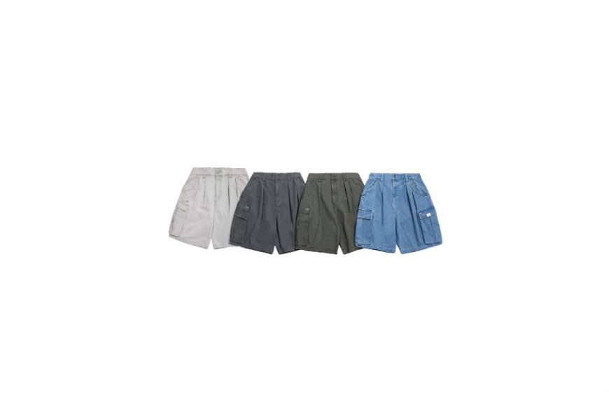Washed Double-Pleated Cargo Shorts (21)
