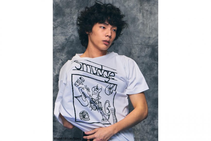 Drawing Graphic Tee (9)