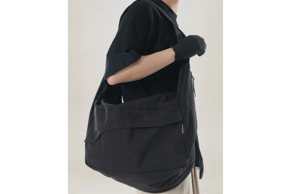 Offset Crossbag (15)