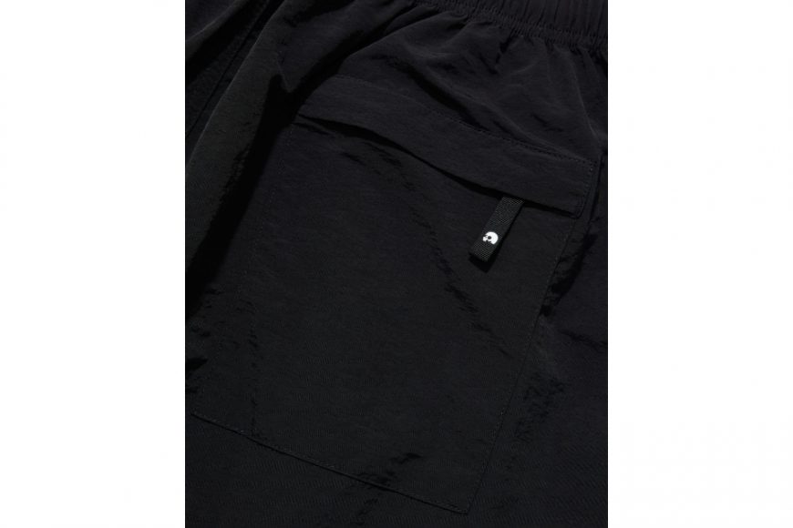 Water-Repellent Board Shorts (15)