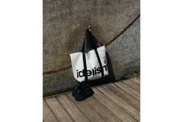 ID25062 Logo Carrier Bag (1)