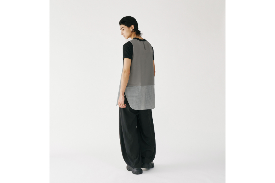 Layered Clip Vest (2)