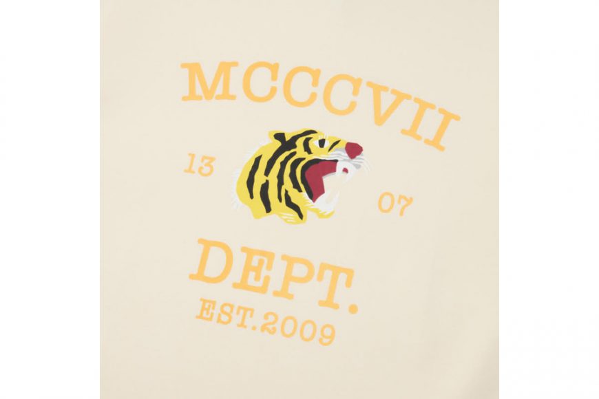 Souvenir Graphic Tee (12)