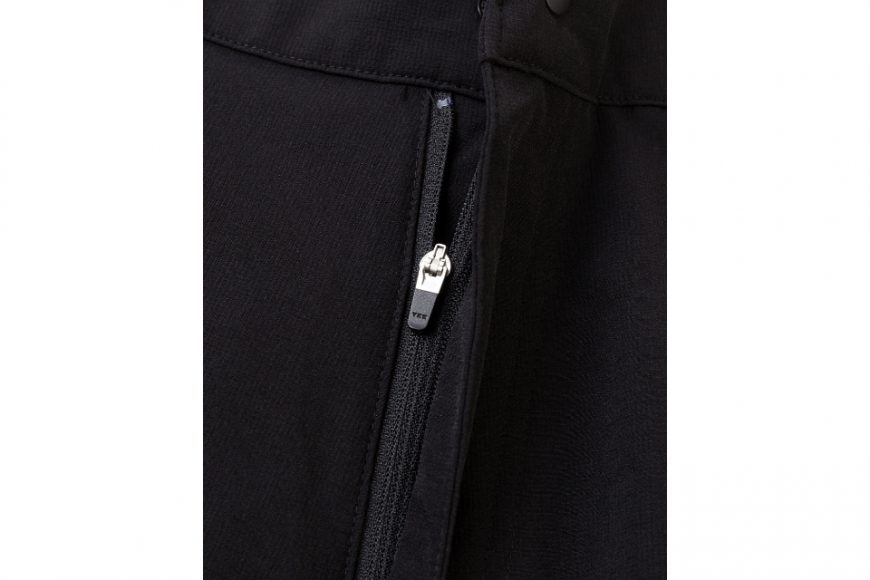 Zippered 3D Pocket Shorts (11)