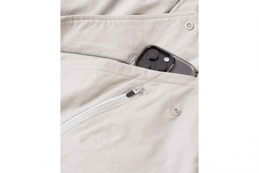 Zippered 3D Pocket Shorts (19)