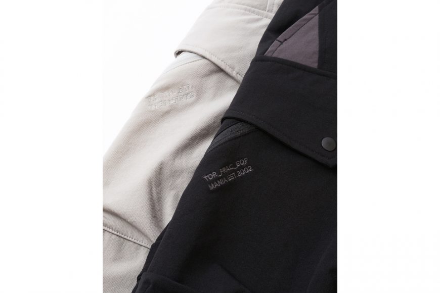 Zippered 3D Pocket Shorts (21)