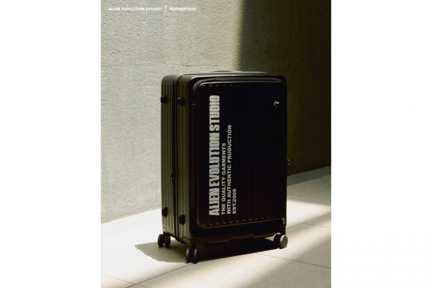 AES x HONEYMOON Multifunctional Travel Suitcase (02)