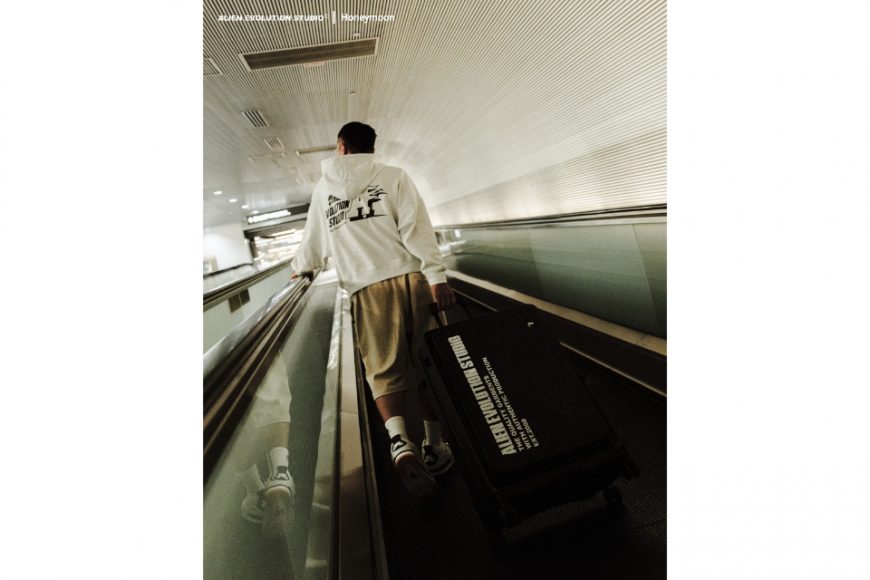 AES x HONEYMOON Multifunctional Travel Suitcase (05)