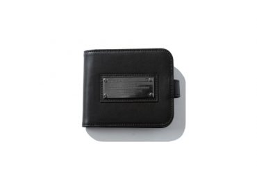 Iron Tag Zipped Wallet (1)
