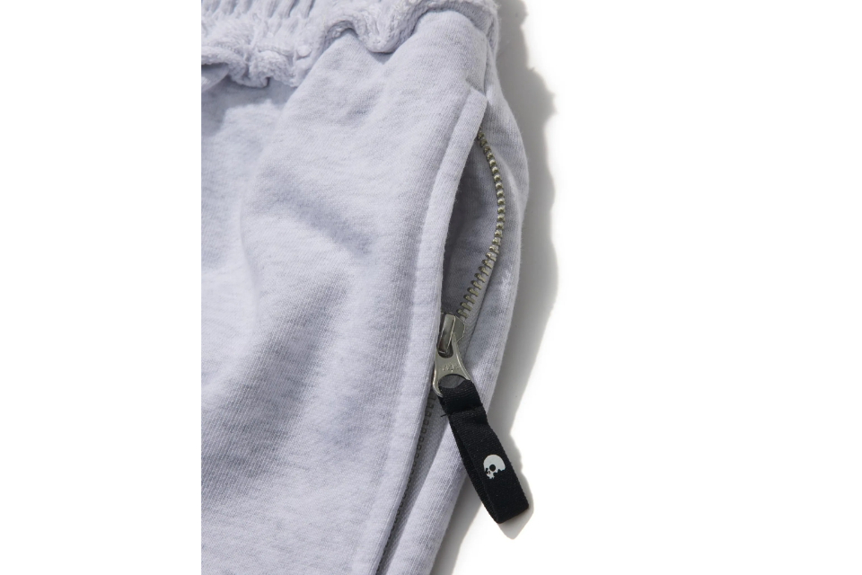 AES Relaxed Fit Cotton Shorts (7)