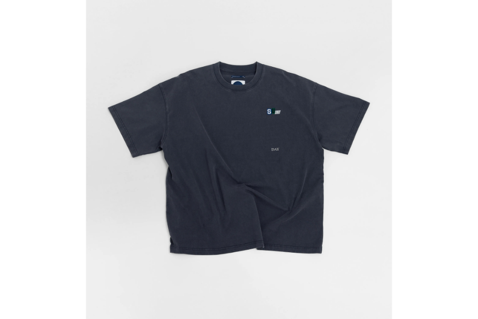 Sun. Weekly Dilemma Tee (7)