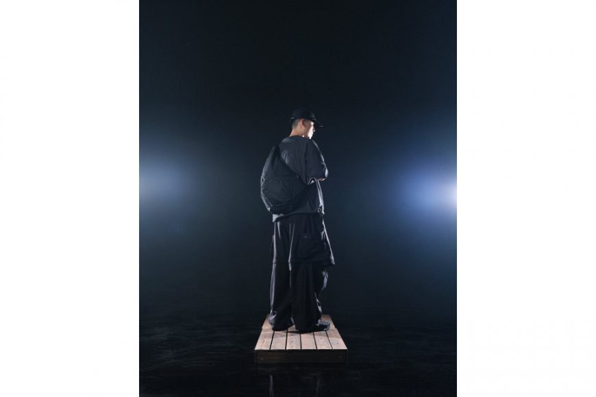 Curved Scale Crossway Bag (3)