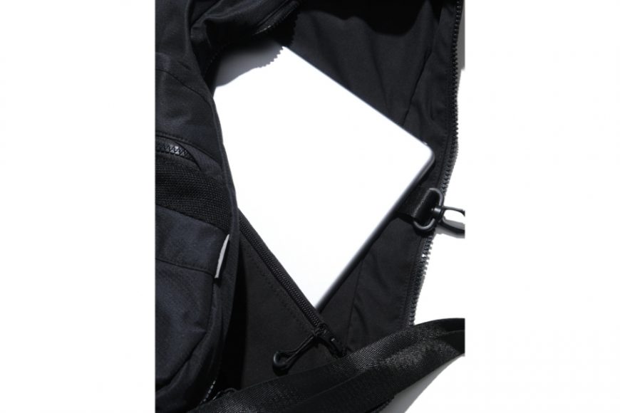 Curved Scale Crossway Bag (8)