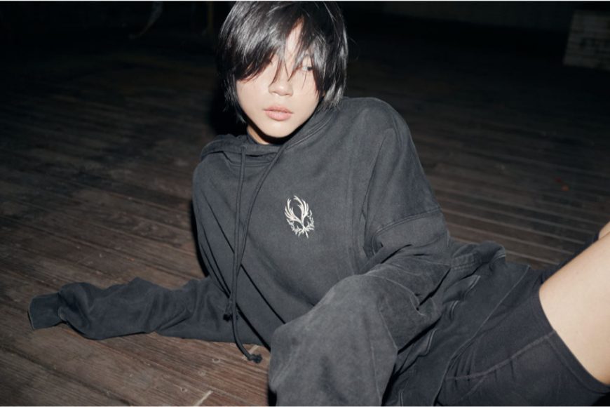RE Laureate Hoodie (3)