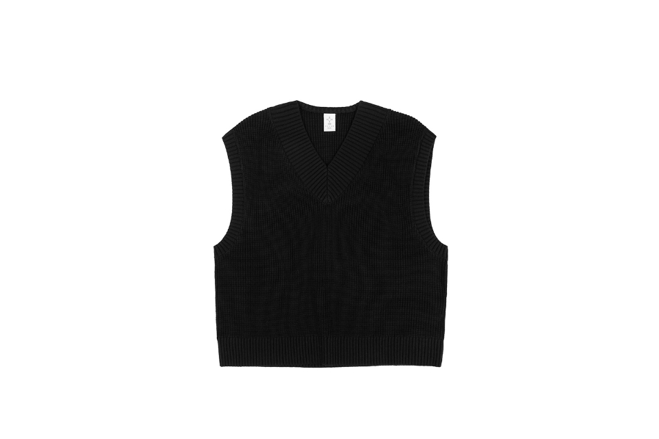 V-neck OVS knit vest (1)