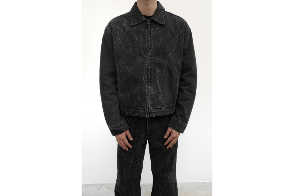 Zip-Up Denim Jacket (5)