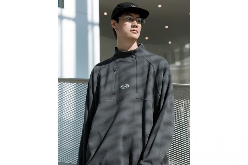 Graphic Smock Sweatshirt (28)