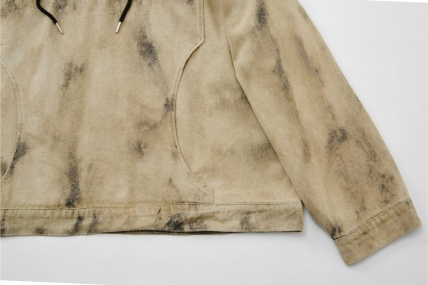 Washed Half-Zipped Hoodie (13)