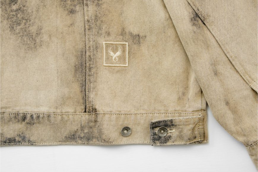 Washed Half-Zipped Hoodie (15)