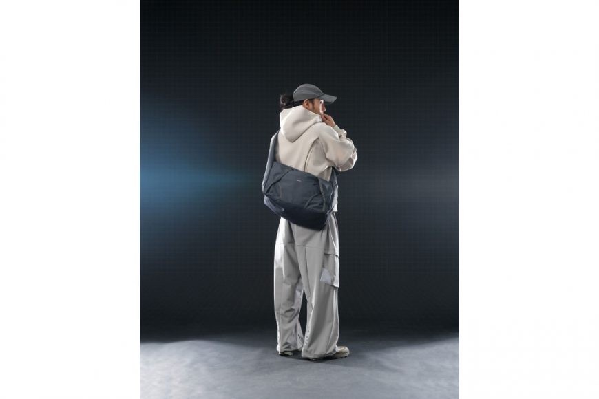 A25-B-01 Visor Cross Bag (4)