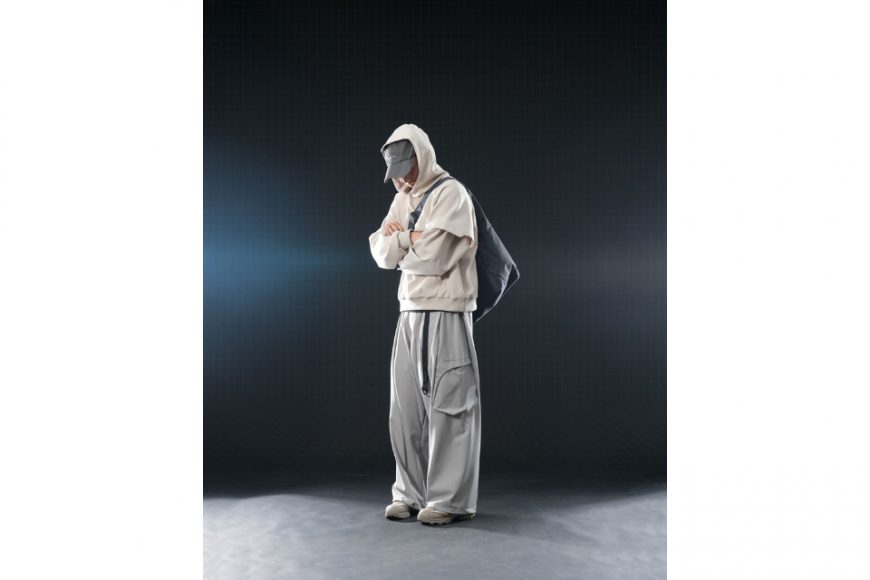 A25-H-01 Visor Hoodie (14)