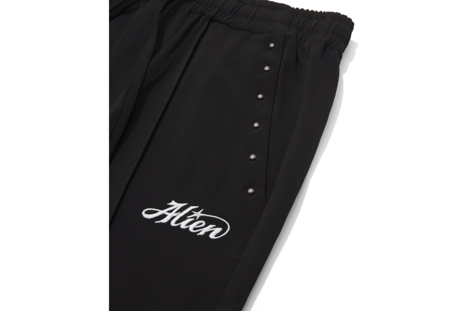 Alien Star Flared Pants (3)
