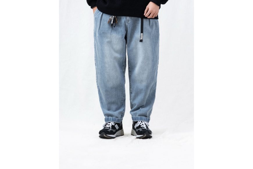 Washed Denim Jeans (5)