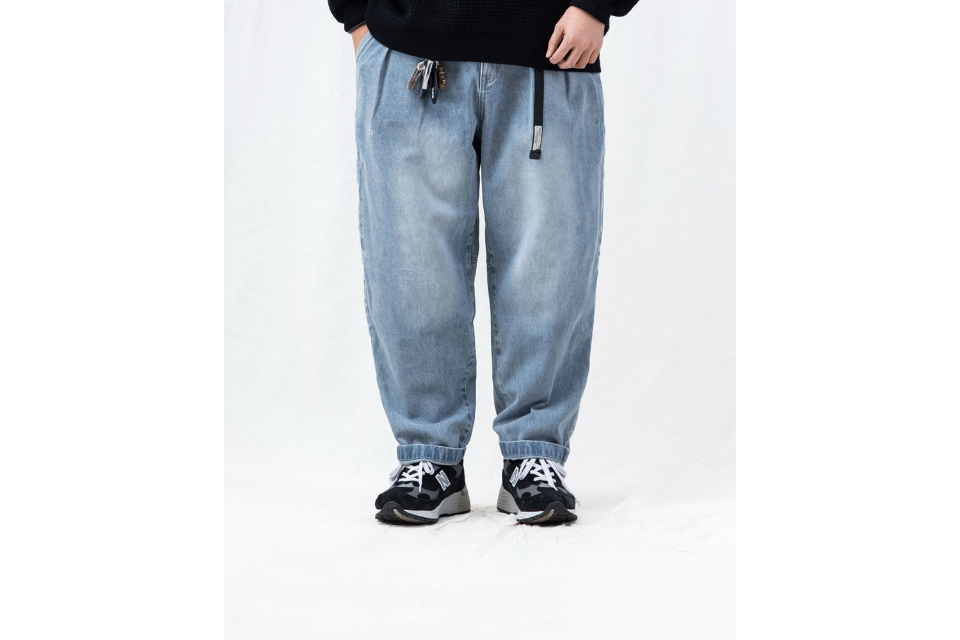 Washed Denim Jeans (5)
