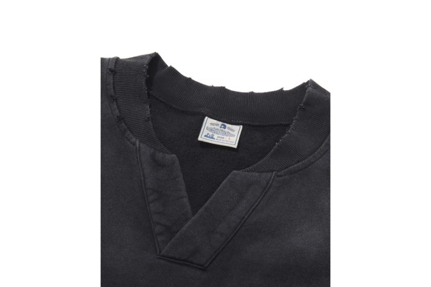 Retro College Sweatshirt (3)