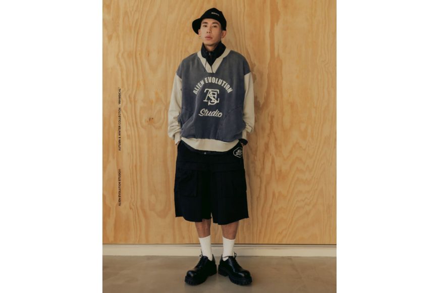 AES Washed Panelled Wide Leg Cropped Pants. (1)