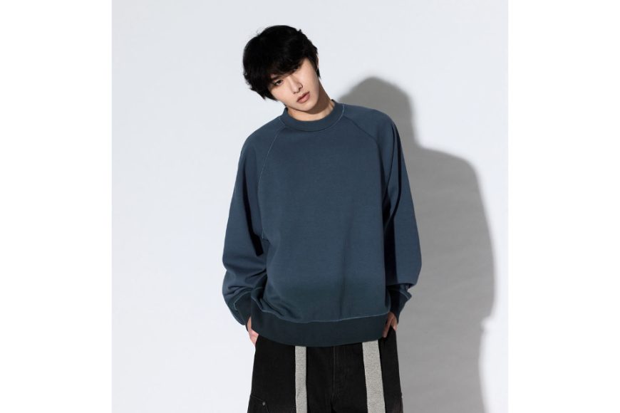 Canvas Fade Crewneck (1)