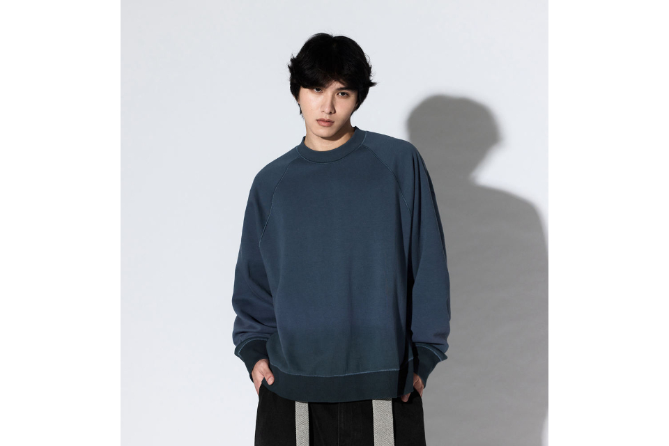 Canvas Fade Crewneck (2)