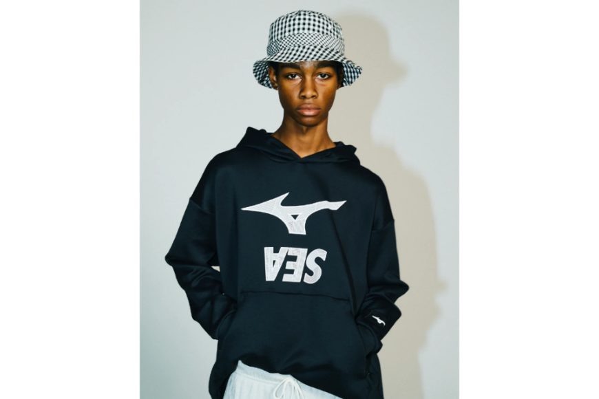 Loose Fit Hooded Sweatshirt (WIND and SEA) (1)