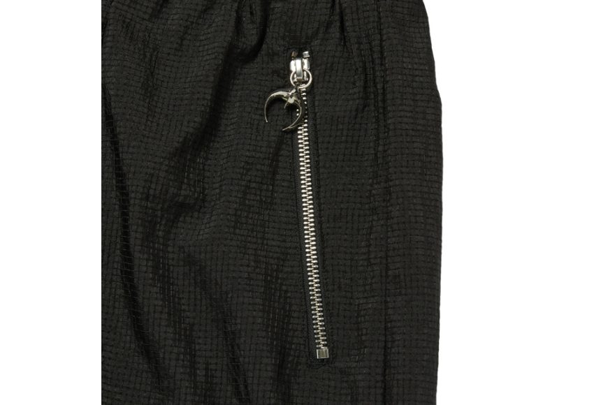 TC Knee Lock Cargo Wide Pants (11)