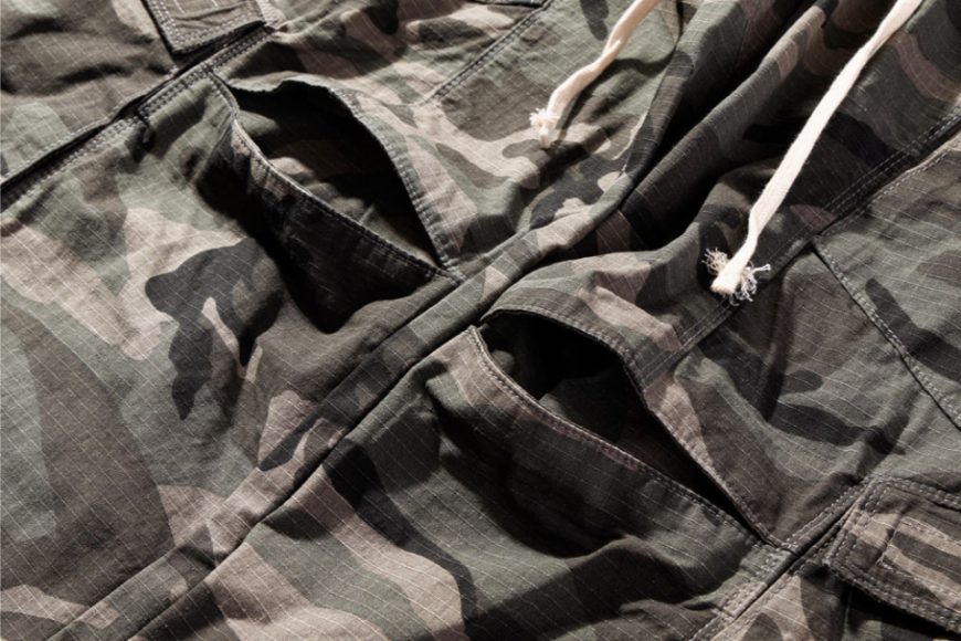 Double Cargo Camo Pants (12)