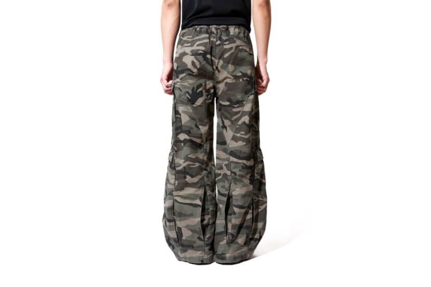 Double Cargo Camo Pants (6)