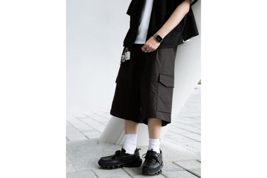 Utility Pleated Shorts (10)