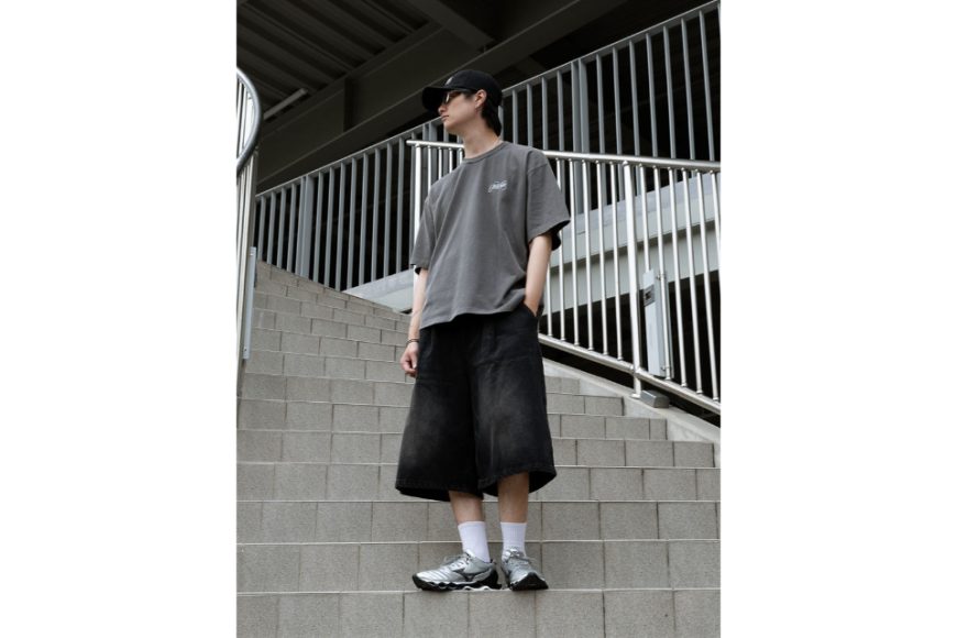 Washed Distressed Denim Pleated Jorts (2)