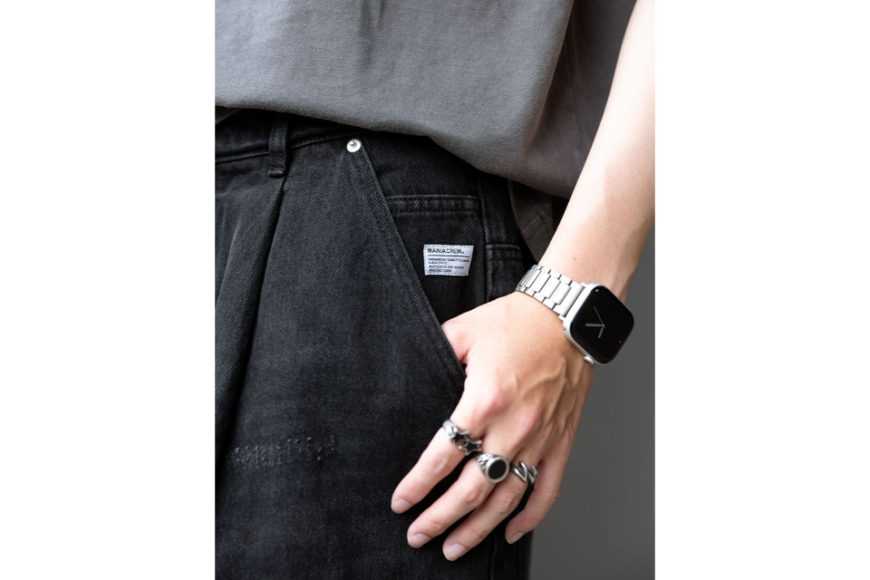 Washed Distressed Denim Pleated Jorts (6)