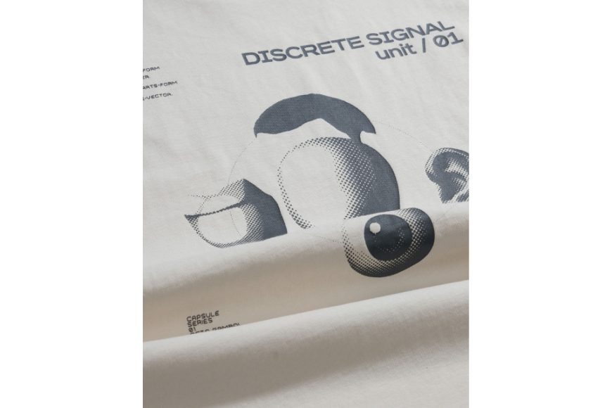 Discrete Signal Graphic Tee (18)