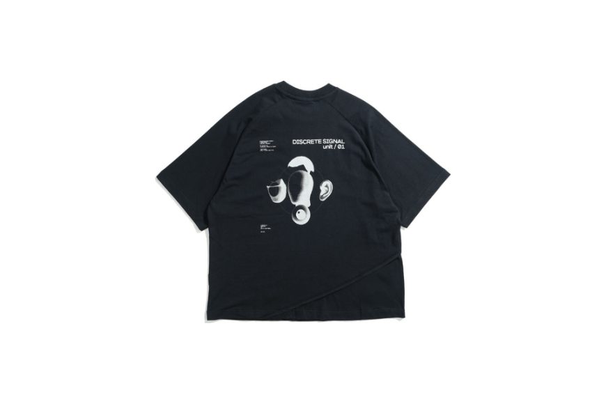 Discrete Signal Graphic Tee (8)