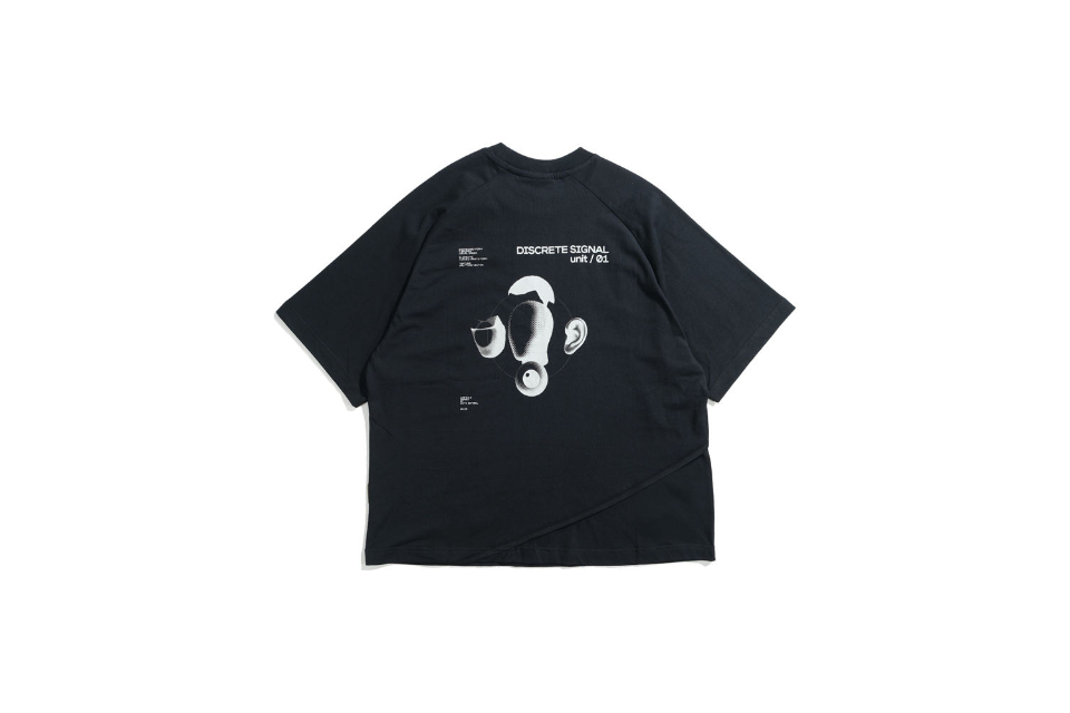 Discrete Signal Graphic Tee (8)