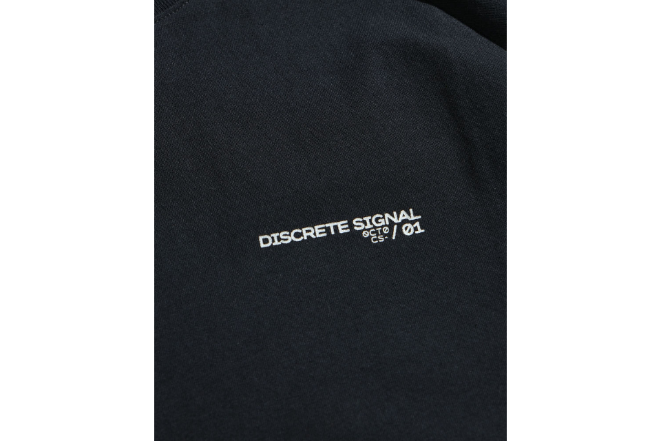Discrete Signal Graphic Tee (9)