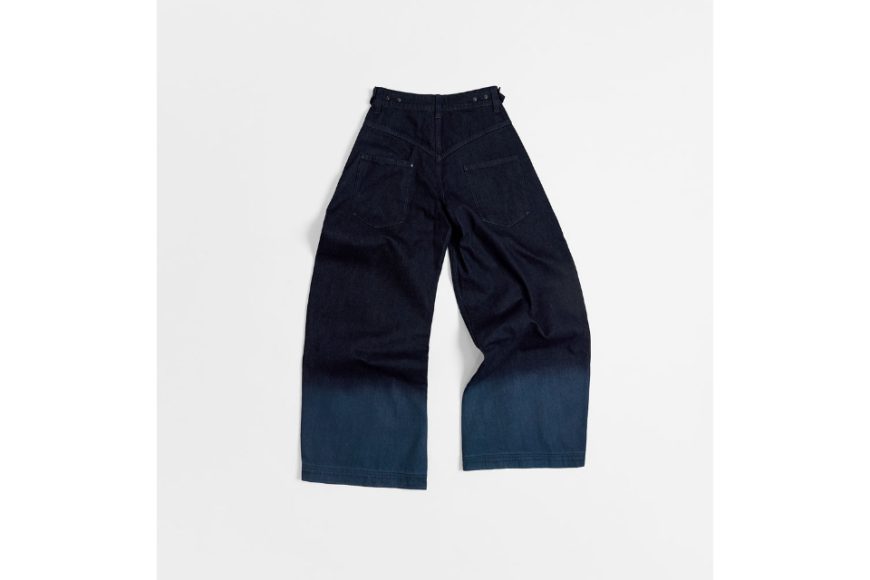 MEL 26. Washed Denim Jeans (16)